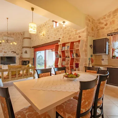 Ascos By Interhome *